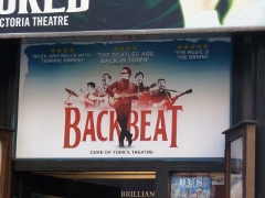 Backbeat, das Musical oder der Film von 1994 erz�hlt die Geschichte der Beatles in Hamburg, aus der Sicht von Astrid Kirchherr und Klaus Voormann